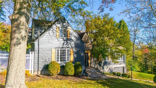 68305 Rolling Acres Drive, St Clairsville, OH 43950