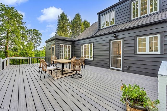 68305 Rolling Acres Drive, St Clairsville, OH 43950