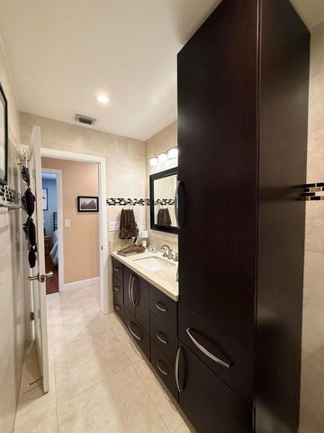 5170 Palm Avenue, Hialeah, FL 33012