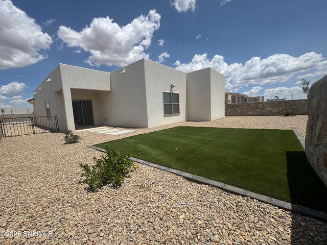 7525 Clarion Way, Las Cruces, NM 88012