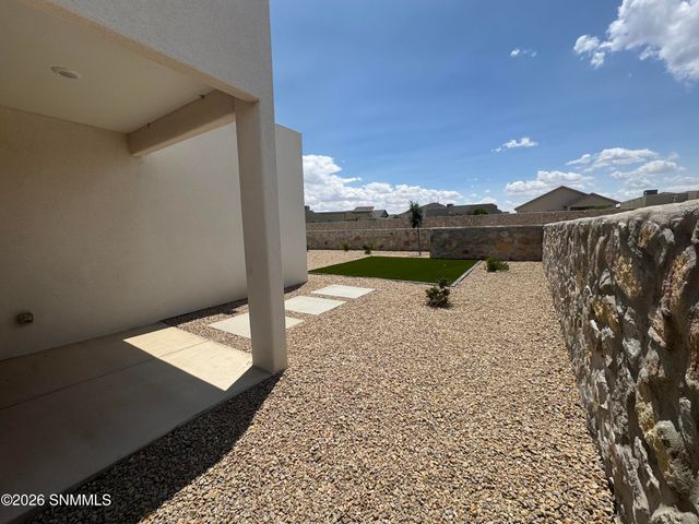 7525 Clarion Way, Las Cruces, NM 88012