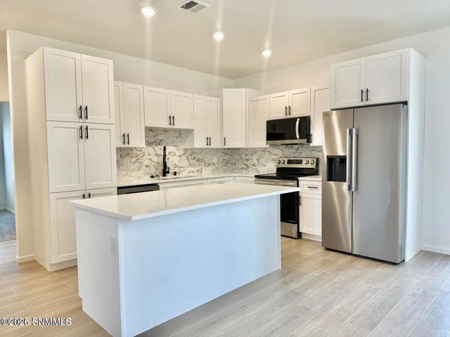 7525 Clarion Way, Las Cruces, NM 88012