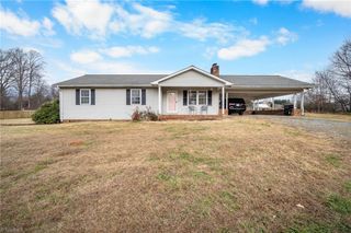 343 Pin Oak Drive, Clemmons, NC 27012