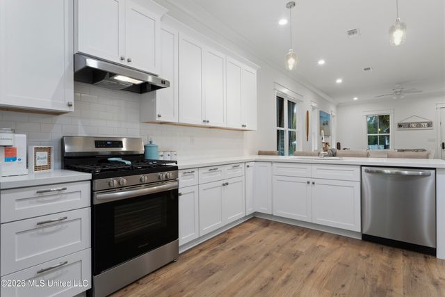 138 Lafitte Drive, Waveland, MS 39576