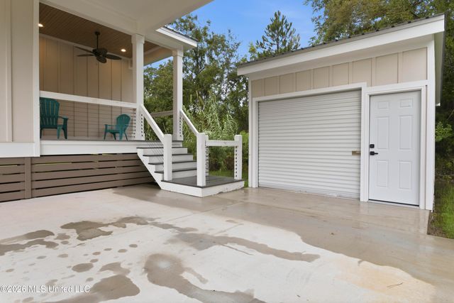 138 Lafitte Drive, Waveland, MS 39576