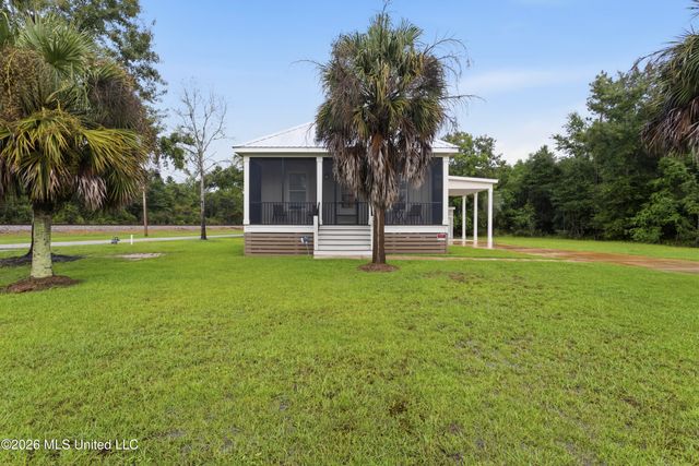 138 Lafitte Drive, Waveland, MS 39576