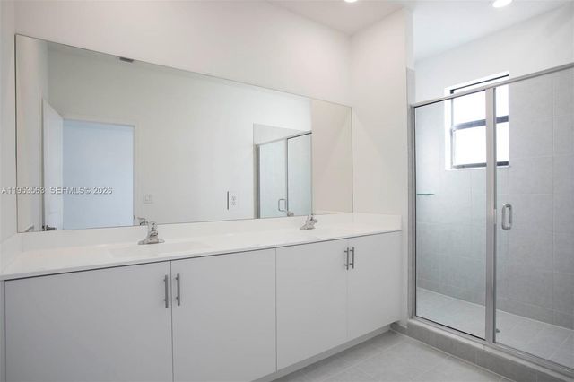 13416 SW 287th St A, Homestead, FL 33033