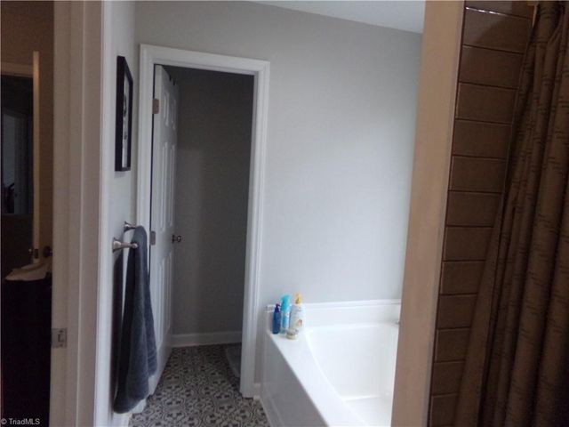 626 Creekridge Drive, Eden, NC 27288