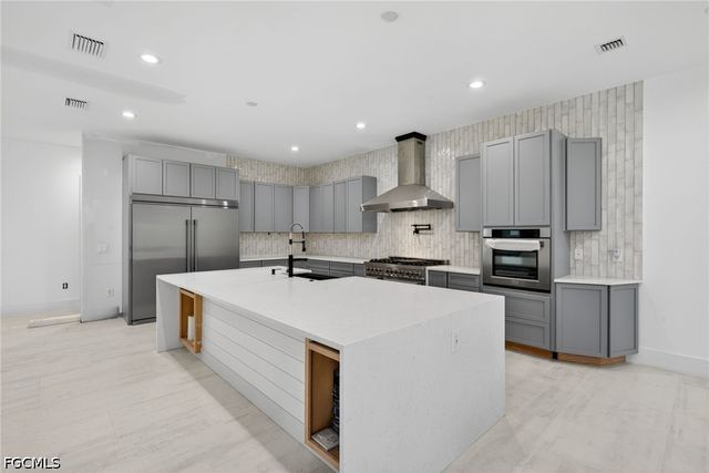 2665 Oil Well RD, Naples, FL 34120