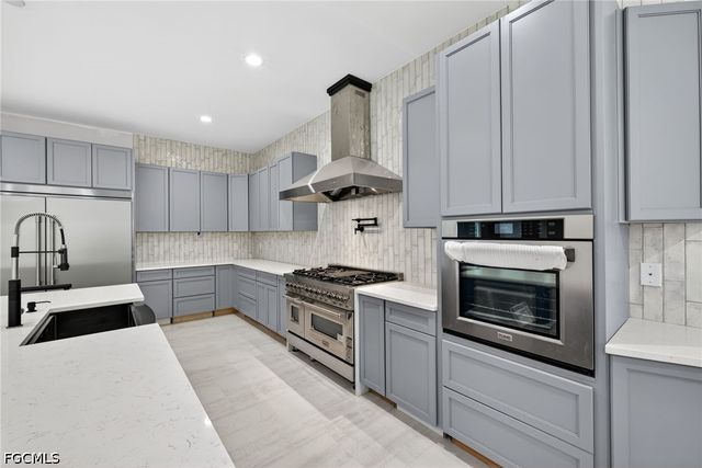 2665 Oil Well RD, Naples, FL 34120