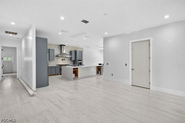 2665 Oil Well RD, Naples, FL 34120