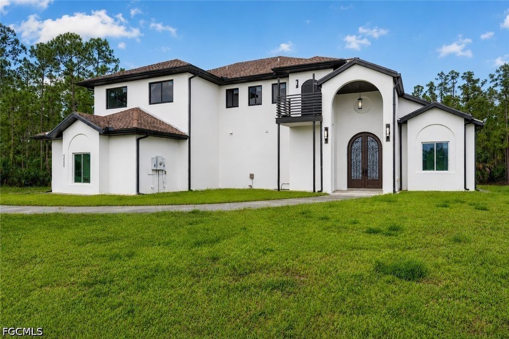 2665 Oil Well RD, Naples, FL 34120