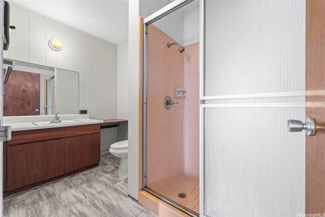 1360 Ala Puumalu Street, Honolulu, HI 96818
