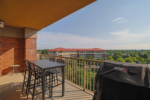40 Prairie Park Drive 601, Wheeling, IL 60090
