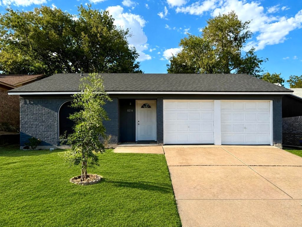 8216 Richard Street, White Settlement, TX 76108