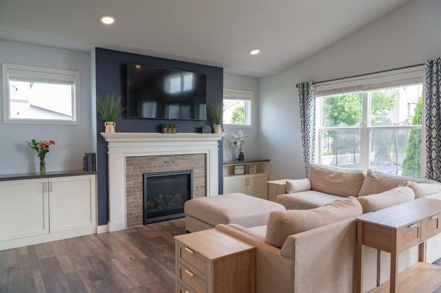 513 Chads Crossing, Verona, WI 53593