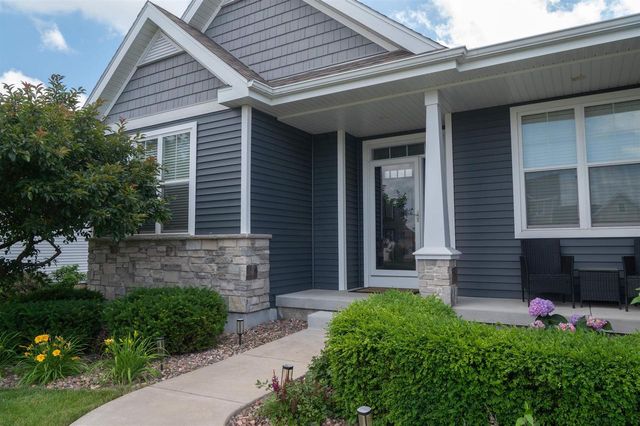 513 Chads Crossing, Verona, WI 53593