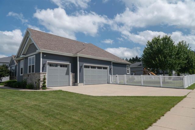 513 Chads Crossing, Verona, WI 53593