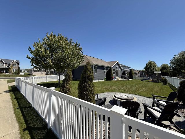 513 Chads Crossing, Verona, WI 53593