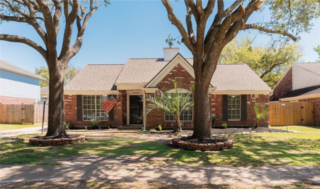 4007 Spring Forest Drive, Pearland, TX 77584