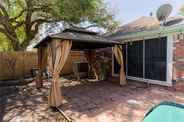 4007 Spring Forest Drive, Pearland, TX 77584