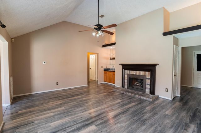 4007 Spring Forest Drive, Pearland, TX 77584