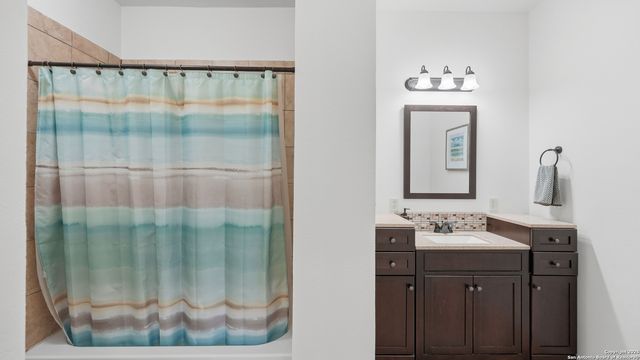 175 Crazy Horse Trail, Canyon Lake, TX 78133