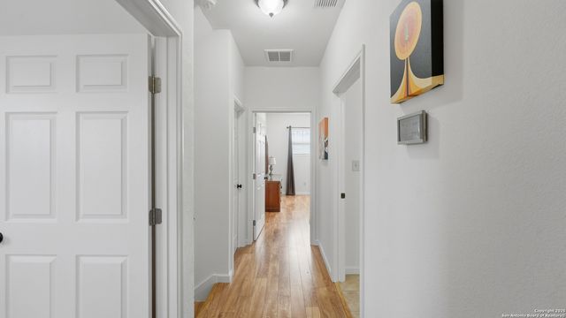 175 Crazy Horse Trail, Canyon Lake, TX 78133