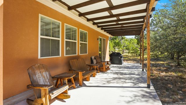 175 Crazy Horse Trail, Canyon Lake, TX 78133