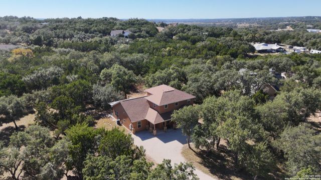 175 Crazy Horse Trail, Canyon Lake, TX 78133