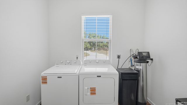 175 Crazy Horse Trail, Canyon Lake, TX 78133