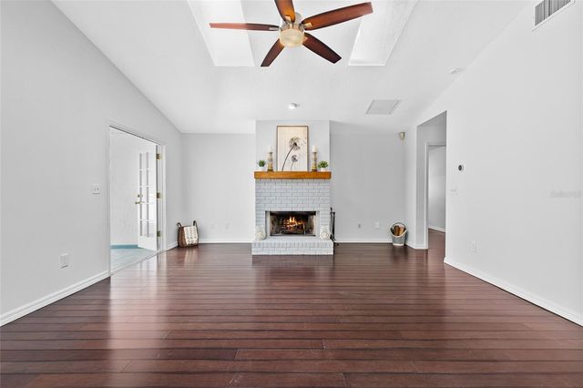 155 E LAKE MARY AVENUE, Lake Mary, FL 32746