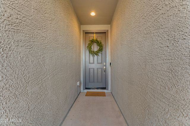 19326 W BADGETT Lane, Litchfield Park, AZ 85340