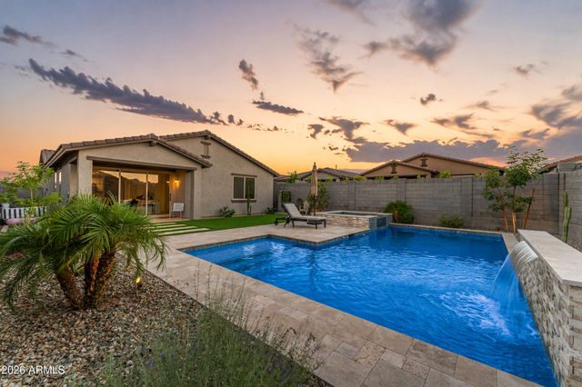 19326 W BADGETT Lane, Litchfield Park, AZ 85340