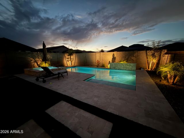 19326 W BADGETT Lane, Litchfield Park, AZ 85340