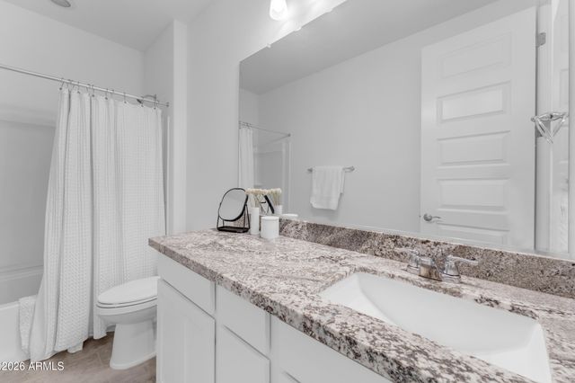 19326 W BADGETT Lane, Litchfield Park, AZ 85340