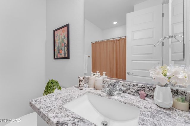19326 W BADGETT Lane, Litchfield Park, AZ 85340