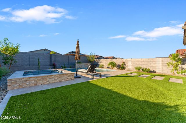19326 W BADGETT Lane, Litchfield Park, AZ 85340
