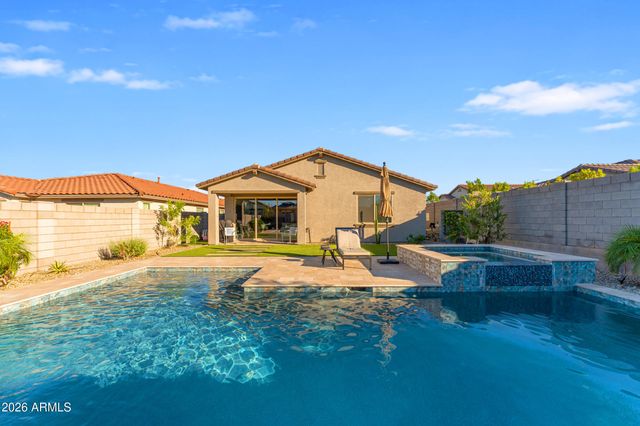19326 W BADGETT Lane, Litchfield Park, AZ 85340