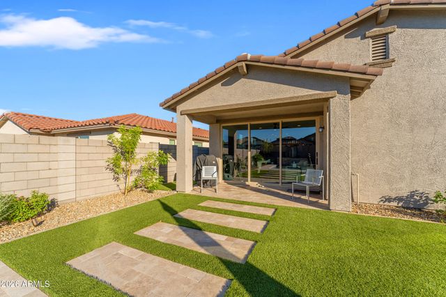 19326 W BADGETT Lane, Litchfield Park, AZ 85340