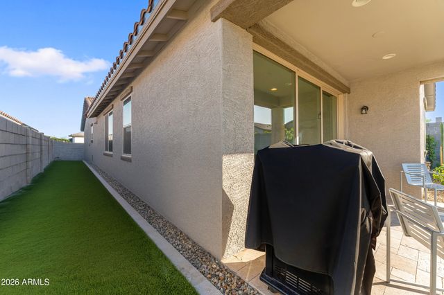 19326 W BADGETT Lane, Litchfield Park, AZ 85340