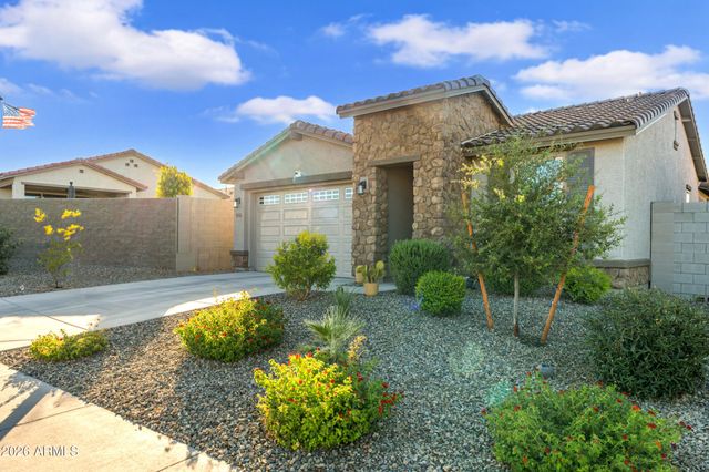 19326 W BADGETT Lane, Litchfield Park, AZ 85340