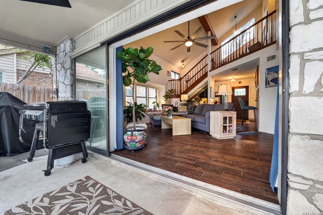 5527 Timber Bark, San Antonio, TX 78250