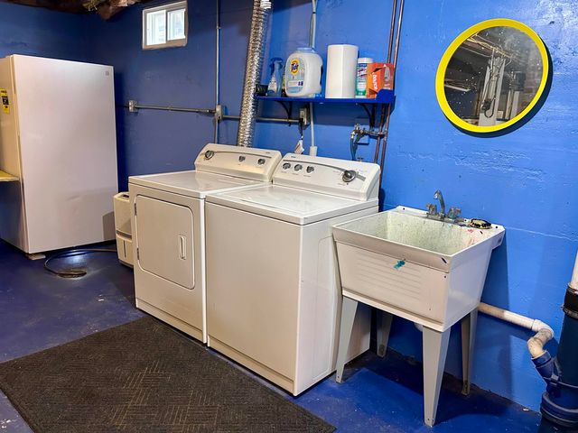 103 Park Street, Spillville, IA 52168