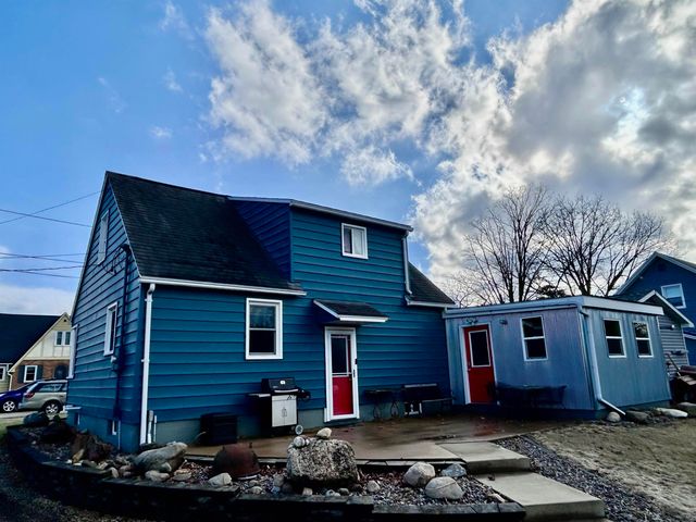 103 Park Street, Spillville, IA 52168