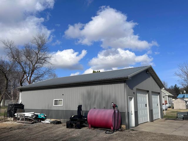 103 Park Street, Spillville, IA 52168