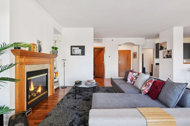 317 Groveland Avenue 620, Minneapolis, MN 55403