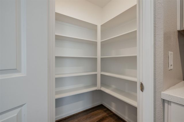221 Park Place Circle C, Waller, TX 77484