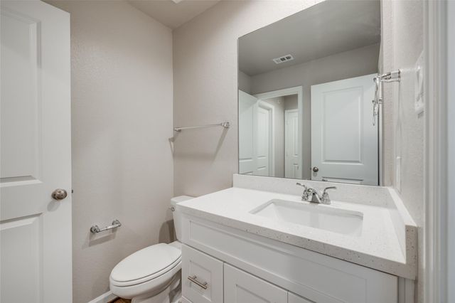 221 Park Place Circle C, Waller, TX 77484