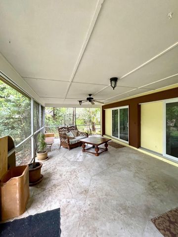 6685 Lakeside Road, West Palm Beach, FL 33411